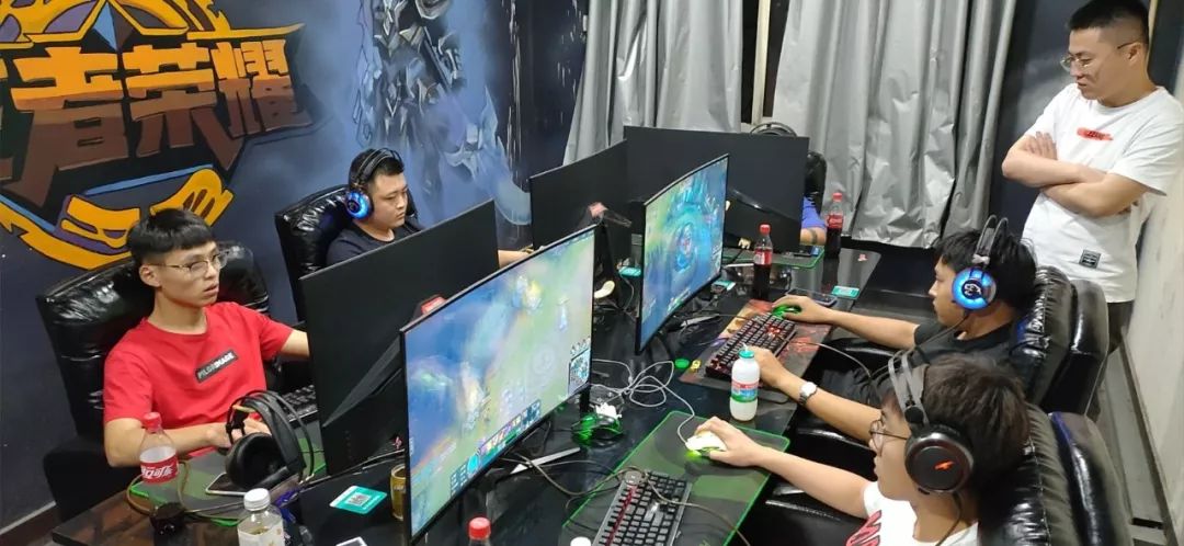 官战不仅是 官战不仅是